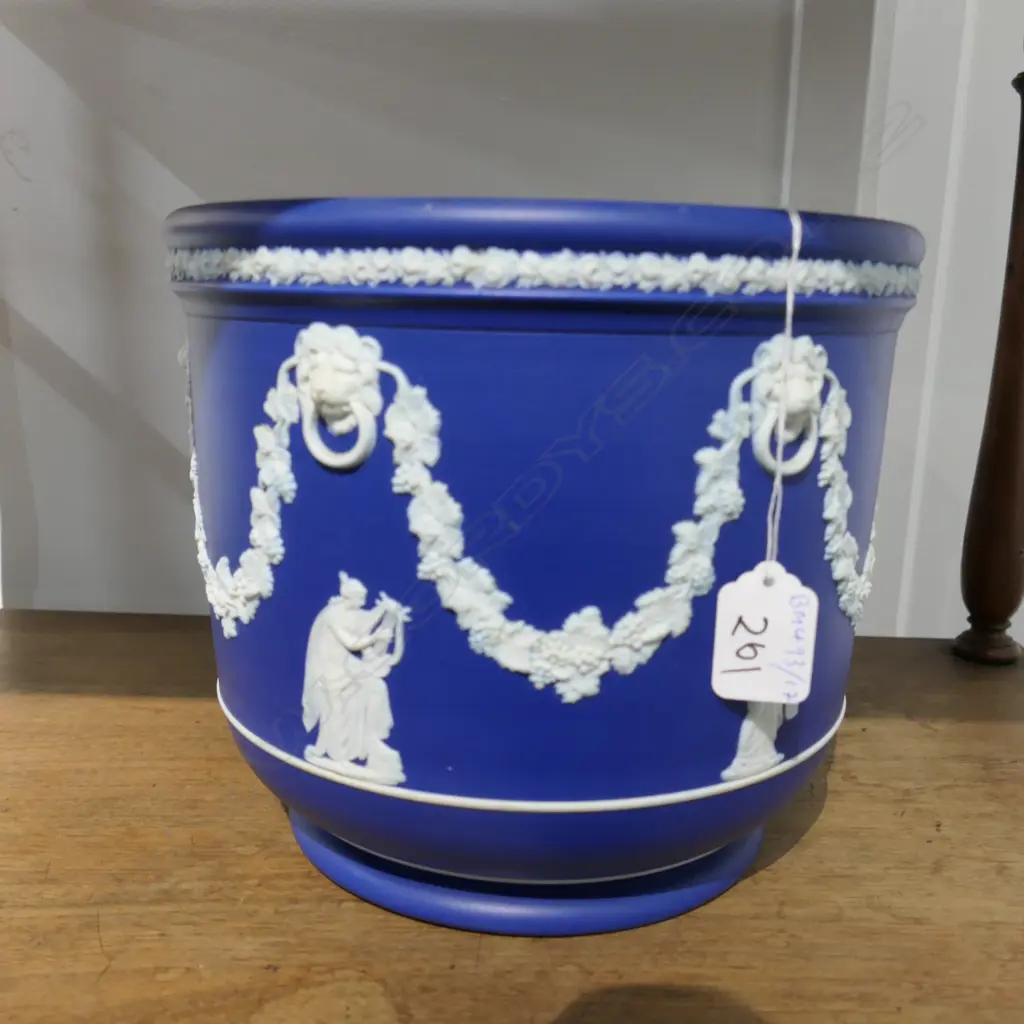 WEDGWOOD JARDINIERE Image 1++