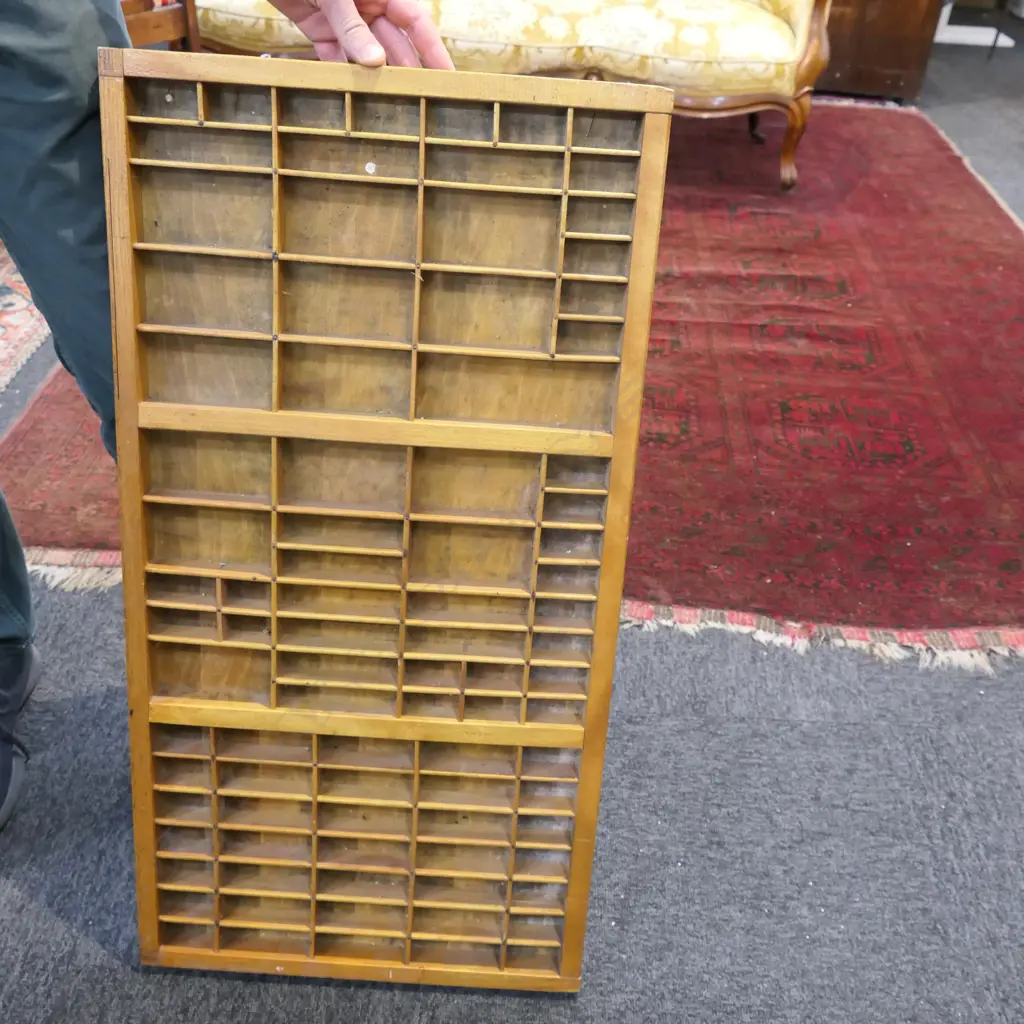 PRINTERS TRAY Image 1++