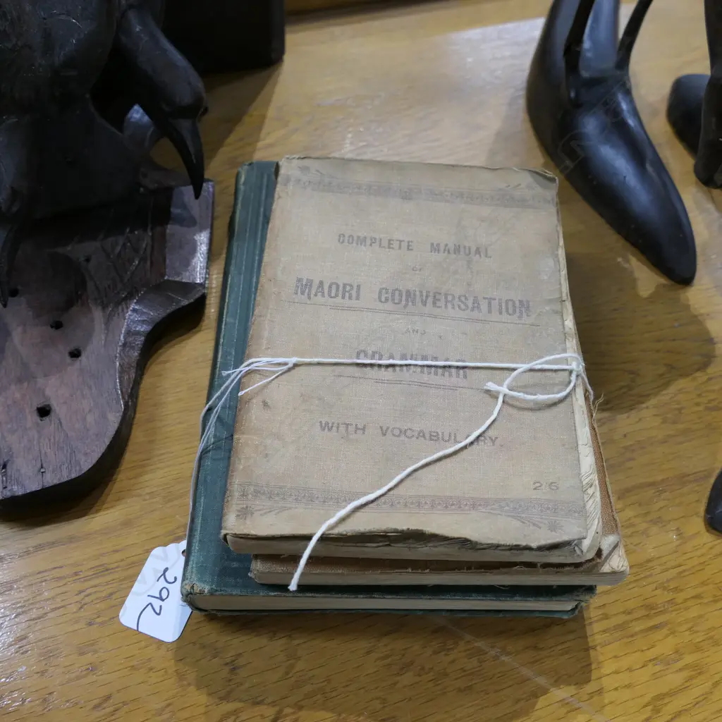 THREE MAORI LANGUAGE BOOKS Image 1++