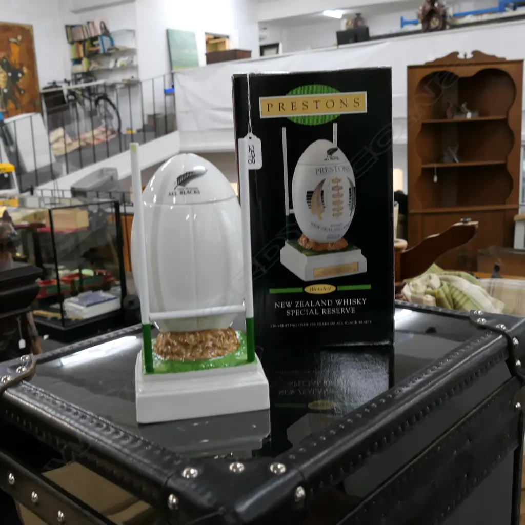 PRESTONS WHISKEY ALL BLACK DECANTER Image 1++