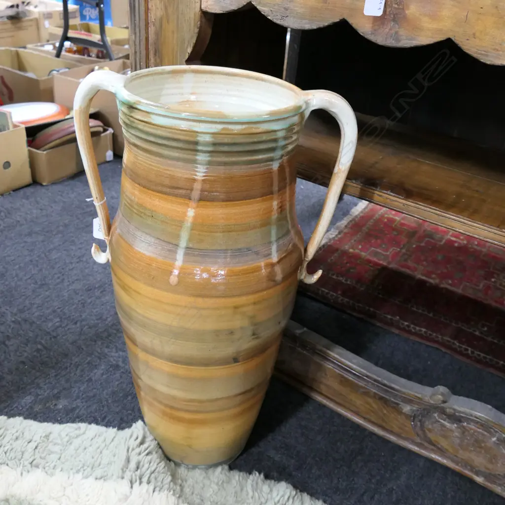 LARGE SIGNED POTTERY VASE Image 1++
