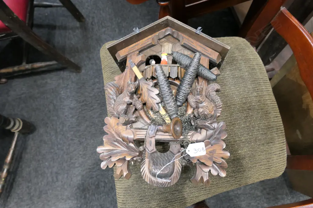 BLACK FOREST STYLE CUCKOO CLOCK Image 1++