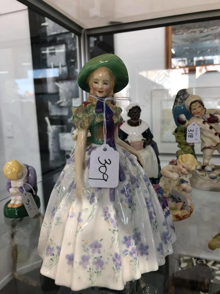 ROYAL DOULTON FIGURE EASTER DAY HN1976 7¼" DESIGNER  L.HARRADINE  1945-1951 Image 1++