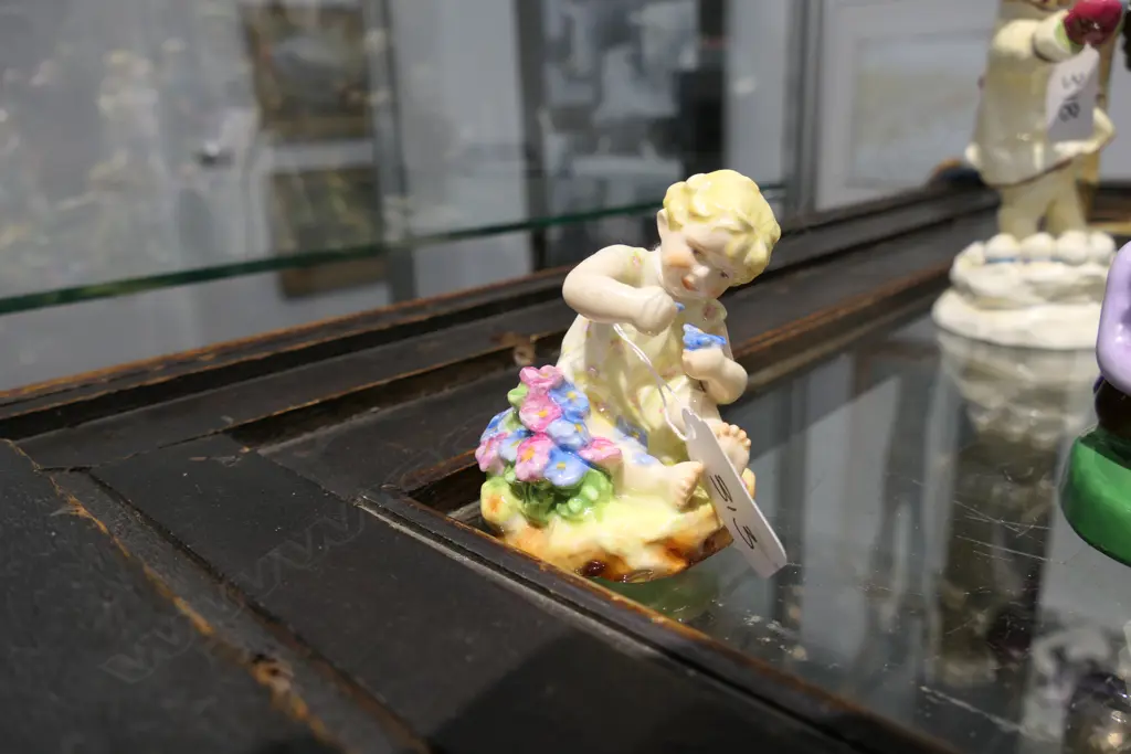 ROYAL WORCESTER FIGURE MISCHIEF RW2918 PUCE B/S - 3½",  MODELLER FREDA DOUGHTY 1931-1957 Image 1++