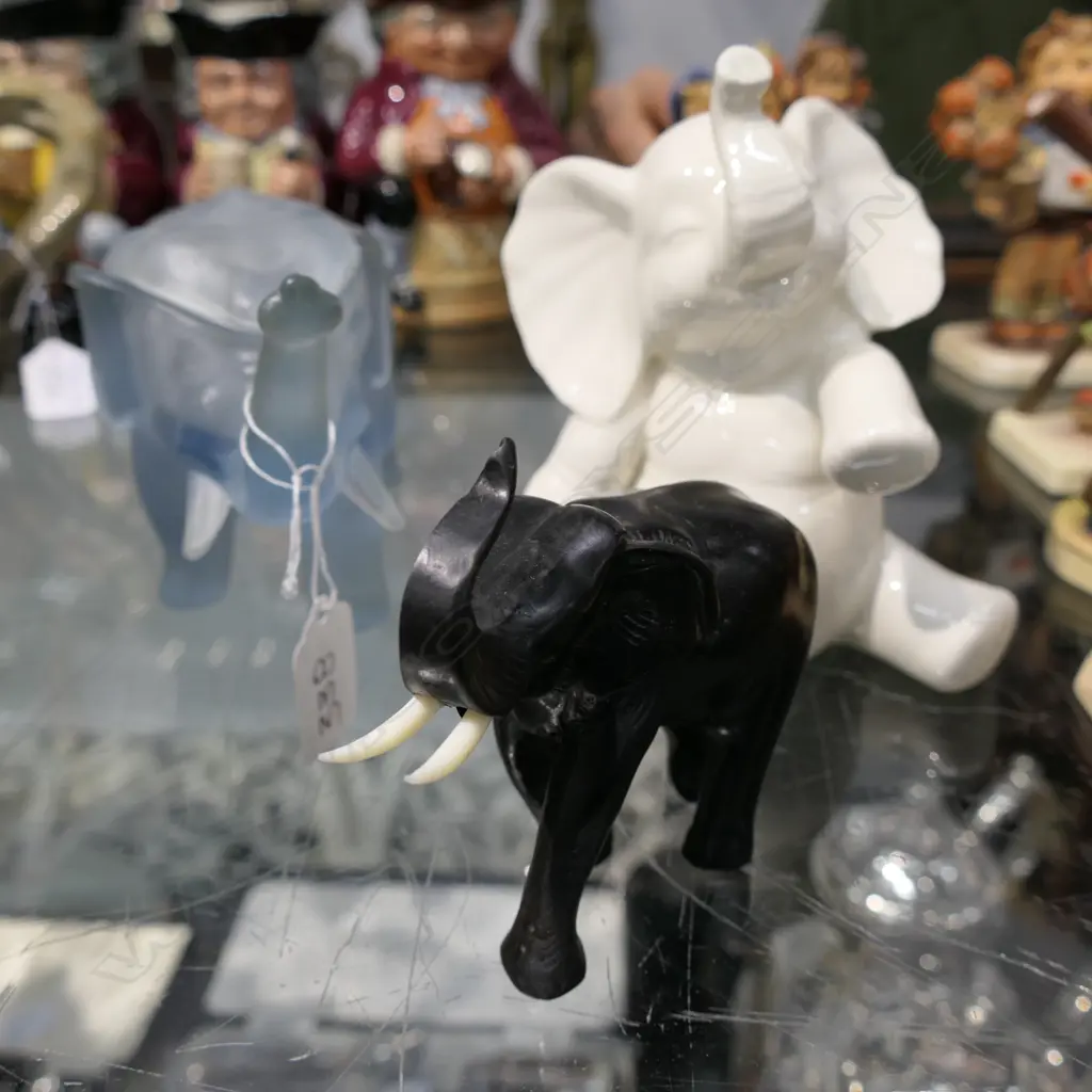 3 ASST ELEPHANT FIGURINES Image 1++