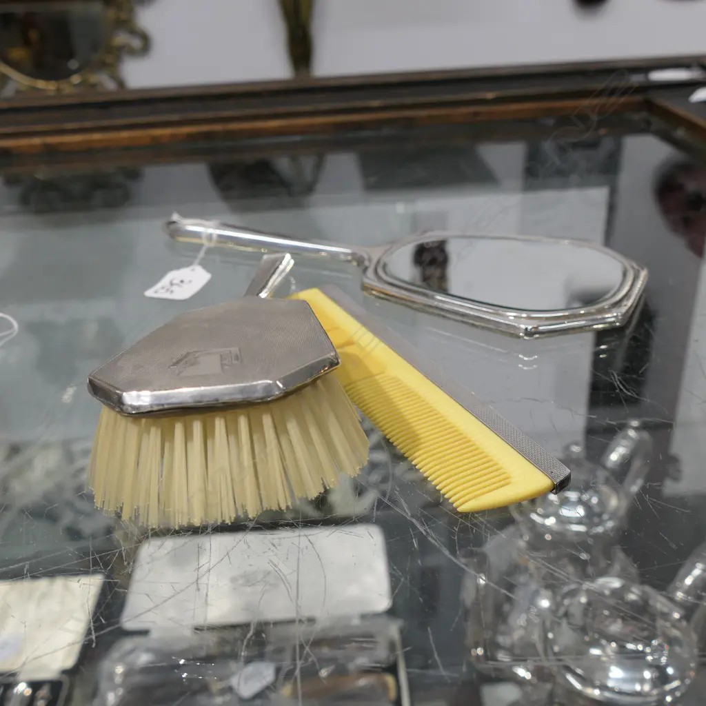 DECO S/S BRUSH COMB + MIRROR Image 1++