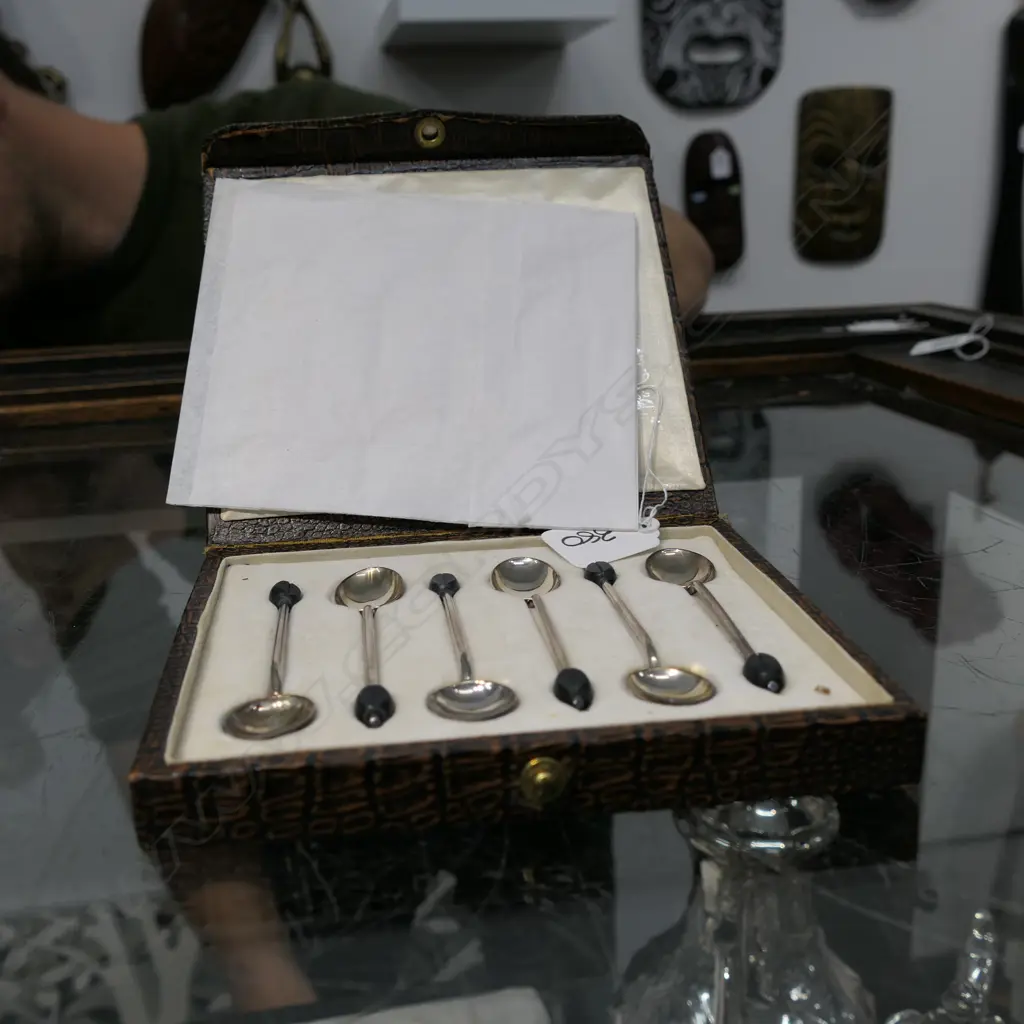 CASED S/SILVER COFFEE SPOONS Image 1++