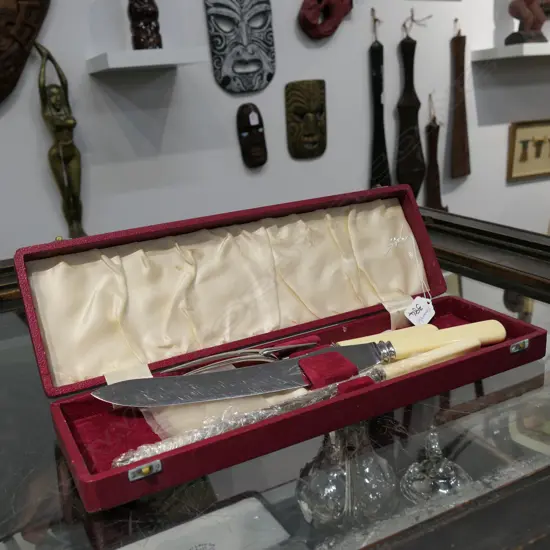 CASED CARVING SET
