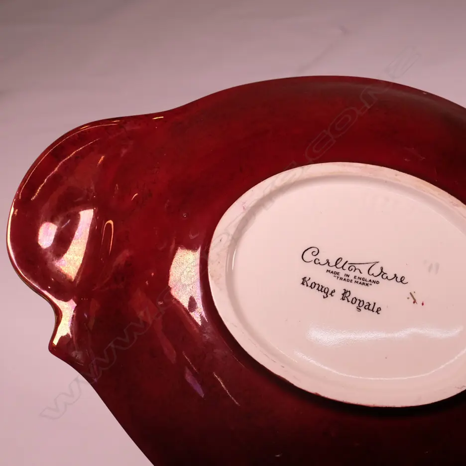 2 CARLTON WARE ROUGE ROYAL PLATES L 290 MM. Image 1++