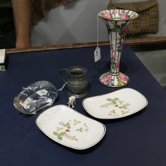 LOT AYNSLEY VASE/PEWTER/W OOD ETC