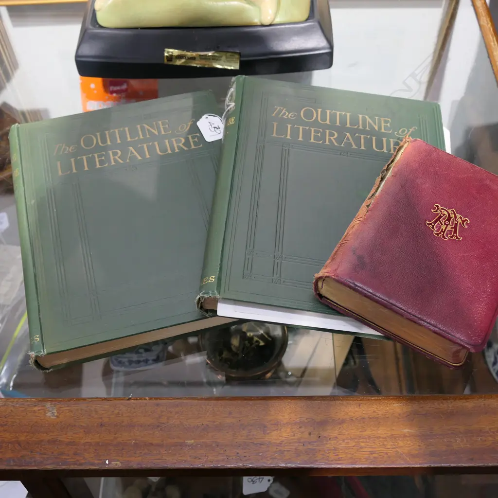 ASST BOOKS & TELECOM CARDS Image 1++