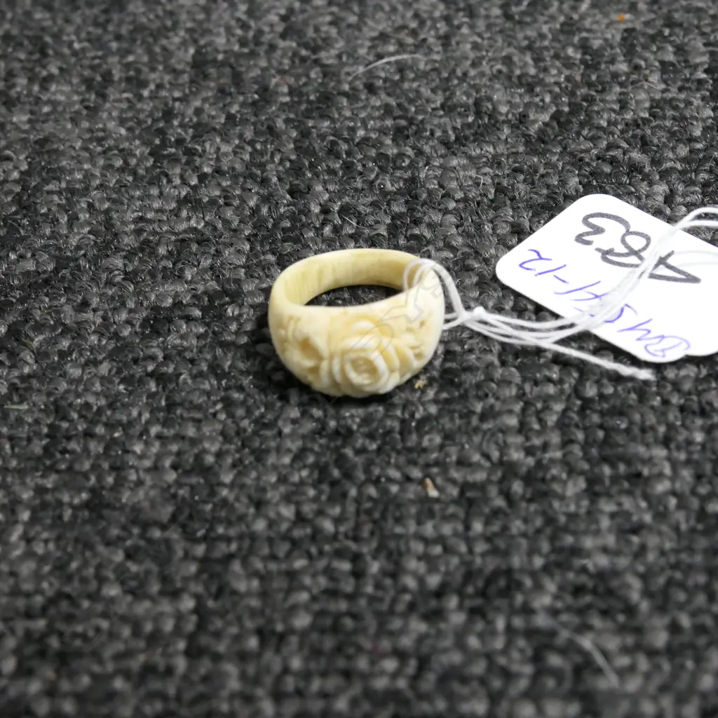 VINTAGE CARVED IVORY RING LOTUS FLOWER Image 1++