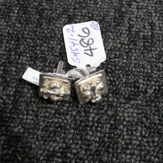PR SILVERED FLEUR-DE LYS CUFFLINKS 'LAST CHANCE'