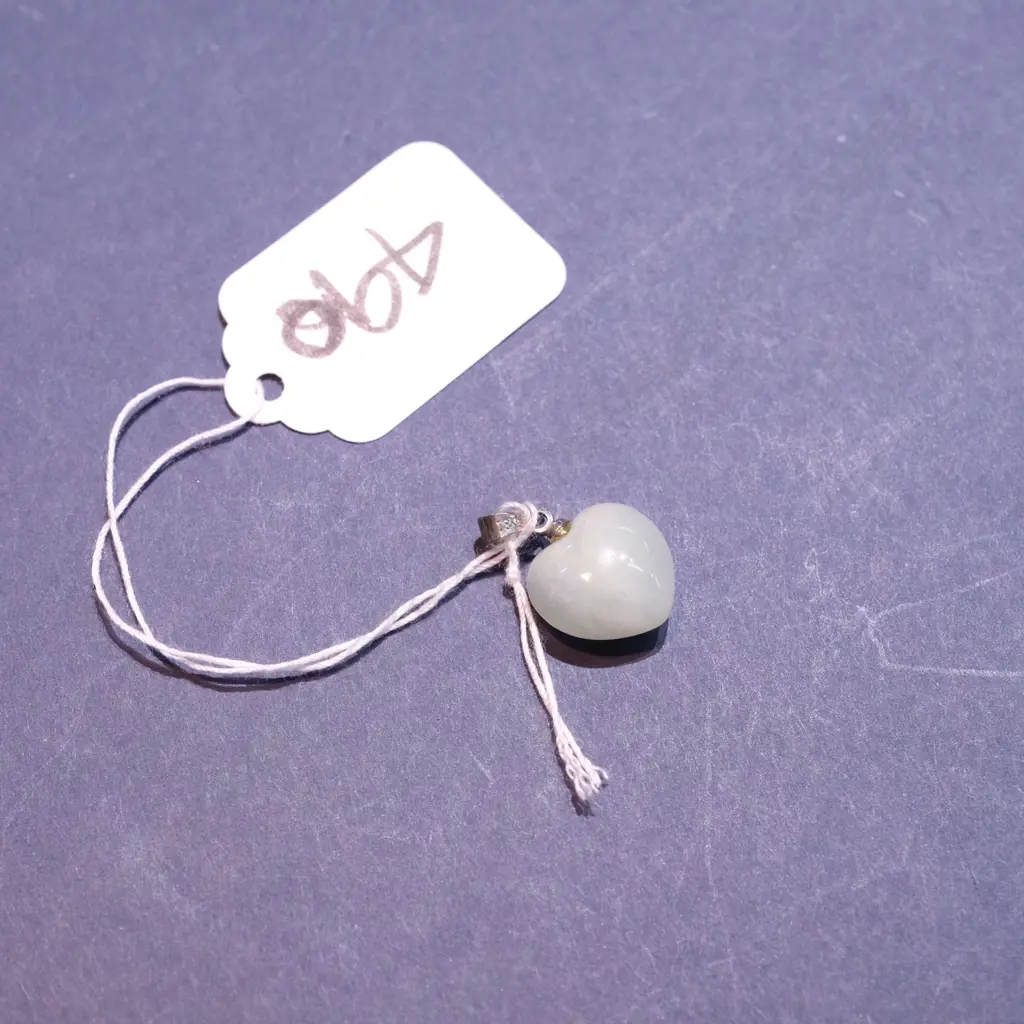 PALE JADE PUFF HEART PENDANT  Image 1++