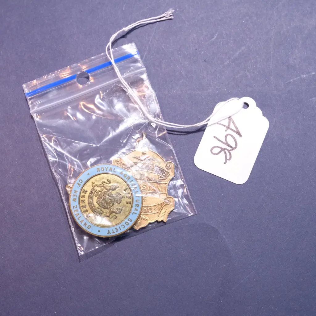 3 NZ MEDALLIONS; A&P M&K THEO MEYER Image 1++