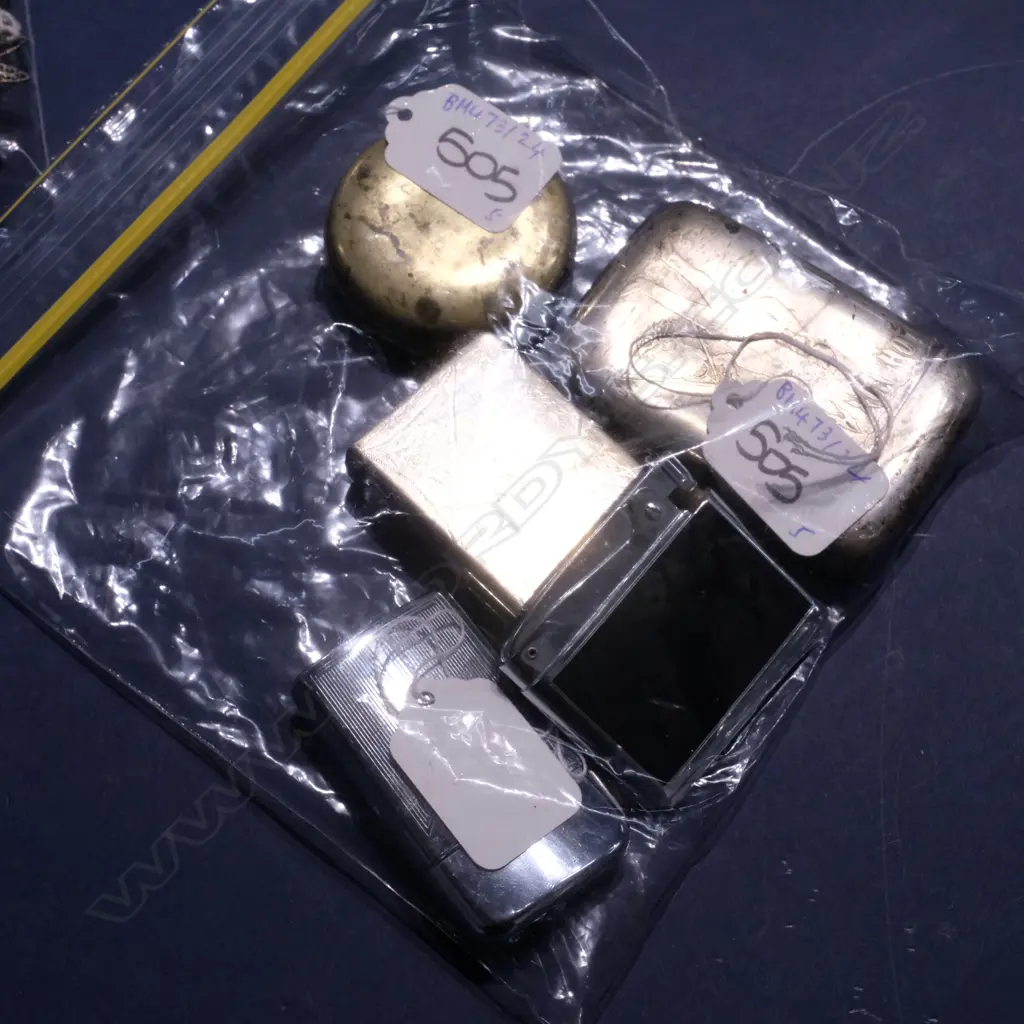 VINTAGE LIGHTERS, MATCH HOLDERS - 1 OF WHICH IS EP 'OH FOR A SMOKE' Image 1++