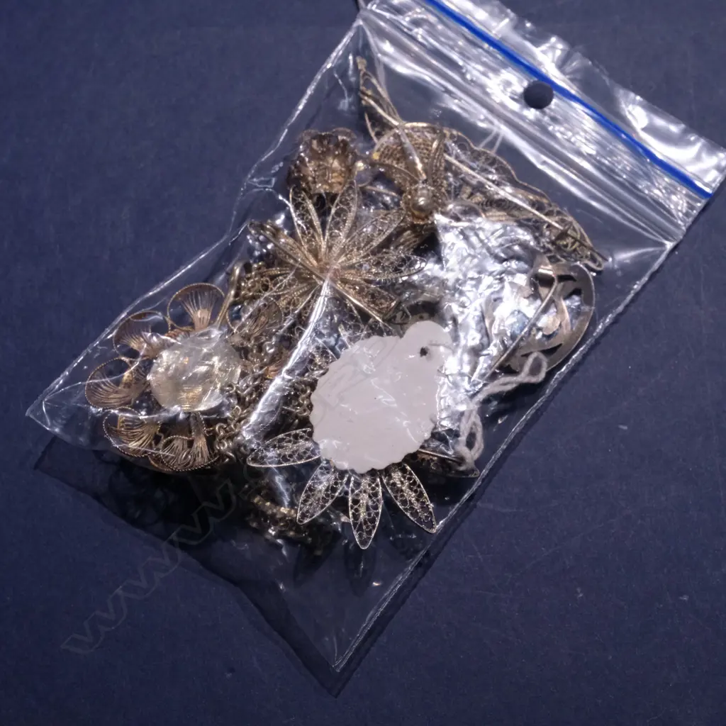 ASST SILVER? FILIGREE PCS, INCL NECKLACE, EARRINGS, BROOCH ETC, 42G APPROX Image 1++