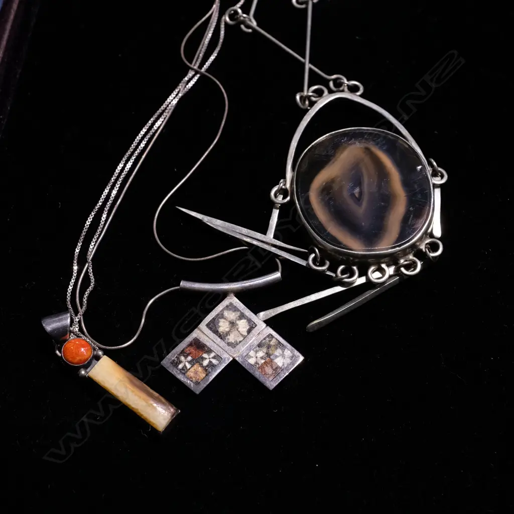 E YAZZLE STERLING BACKED PENDANT + 2 PLATED CHAINS & PENDANTS Image 1++