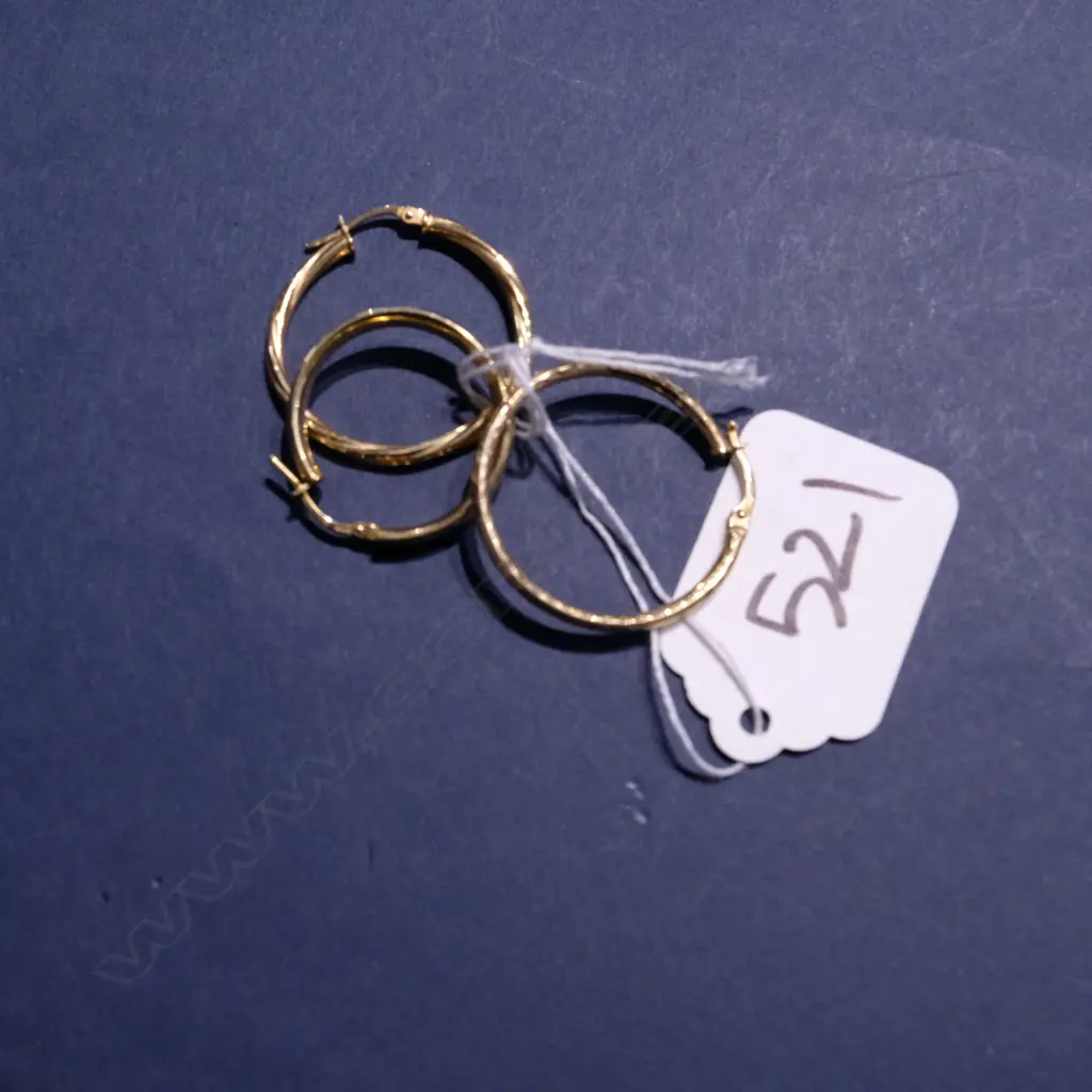 ASST 9CT GOLD EARRINGS, 2 GRMS Image 1++