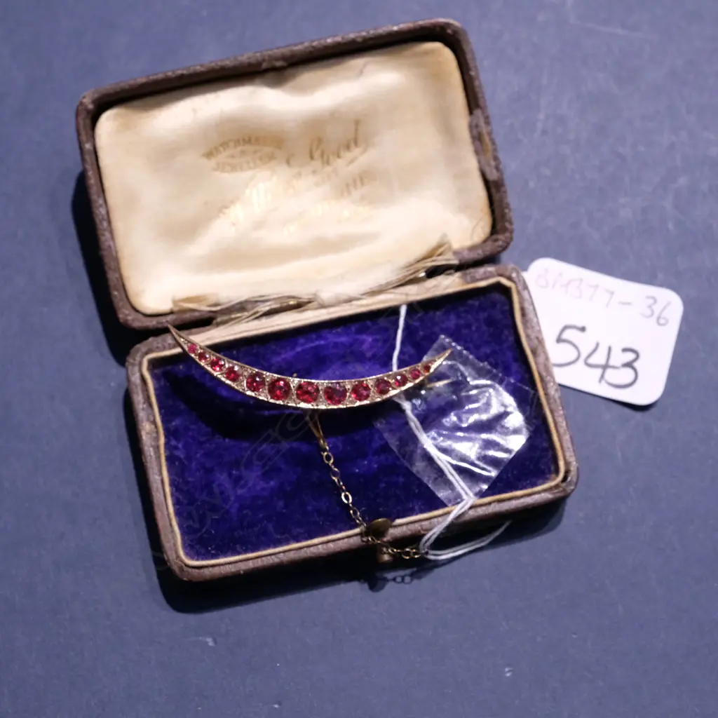 VICTORIAN 9CT GOLD RED STONE/DIAMOND CRESCENT BROOCH Image 1++