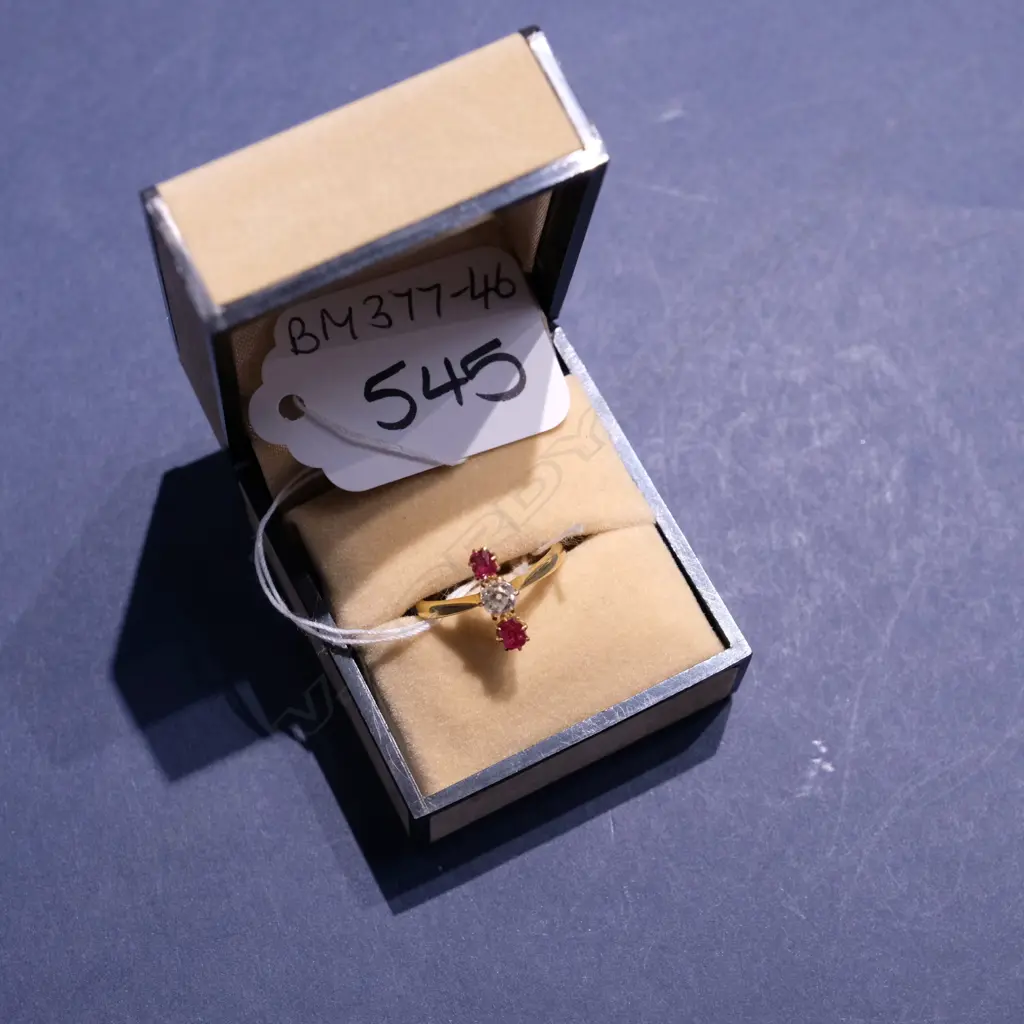 18CT GOLD DIAMOND/RUBY RING Image 1++