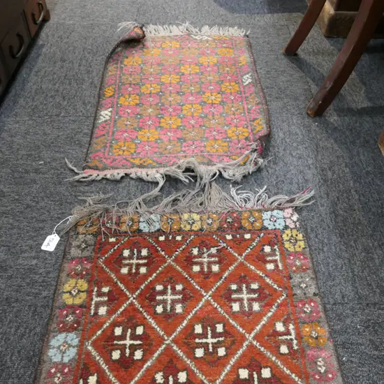 2 SM HANDKNOTTED PERSIAN RUGS, 600 X 400MM