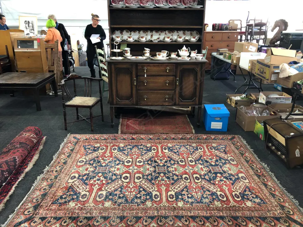 HAND KNOTTED PERSIAN RUG 2.4M X 1.7M Image 1++