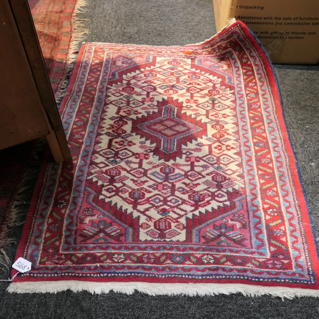 SMALL HAND KNOTTED RUG Image 1++