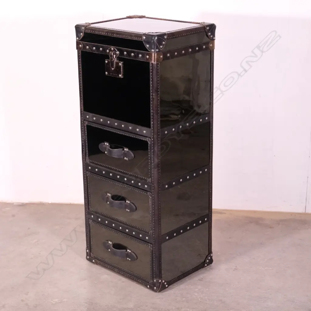 A contemporary designer (Tiquila Kola) black mirrored chest Image 1++