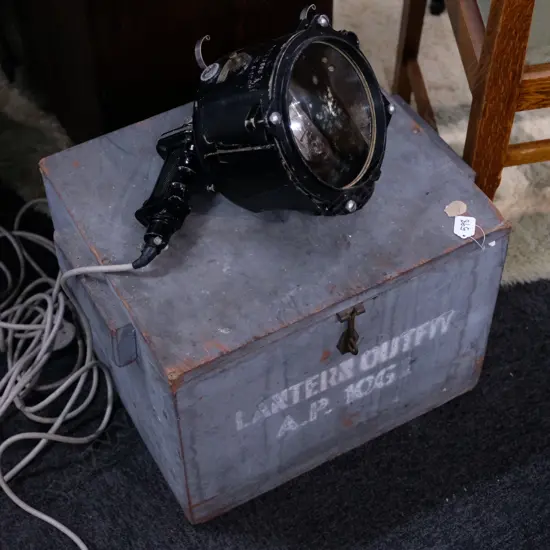NAVAL SIGNALLING LAMP BOXED
