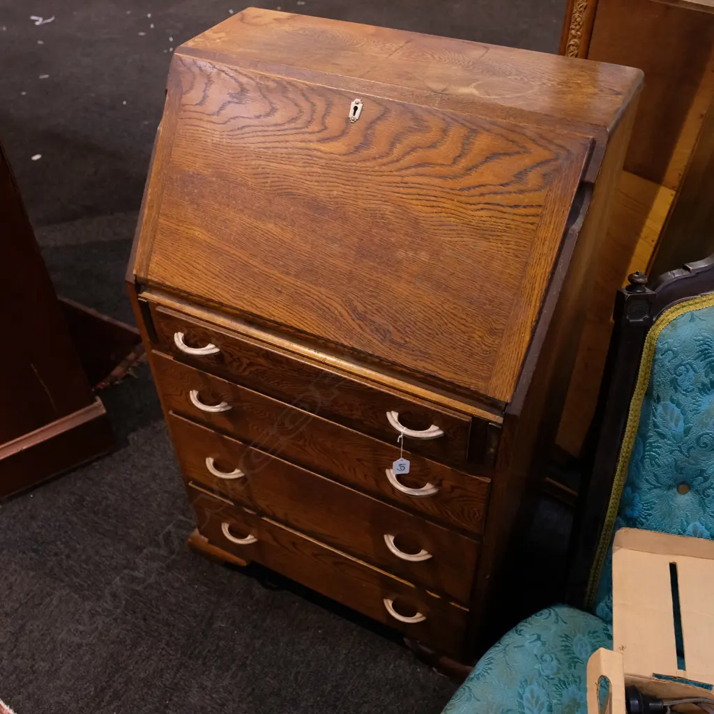 OAK WRITING BUREAU, DROP FRONT. H.1070mm Image 1++