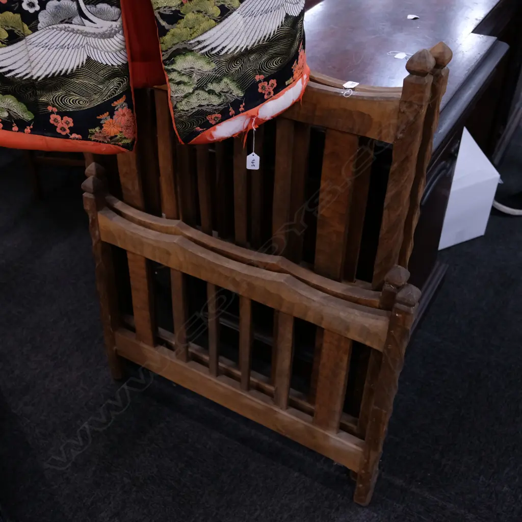 TWO PAIRS CHAPMAN TAYLOR BED ENDS Image 1++