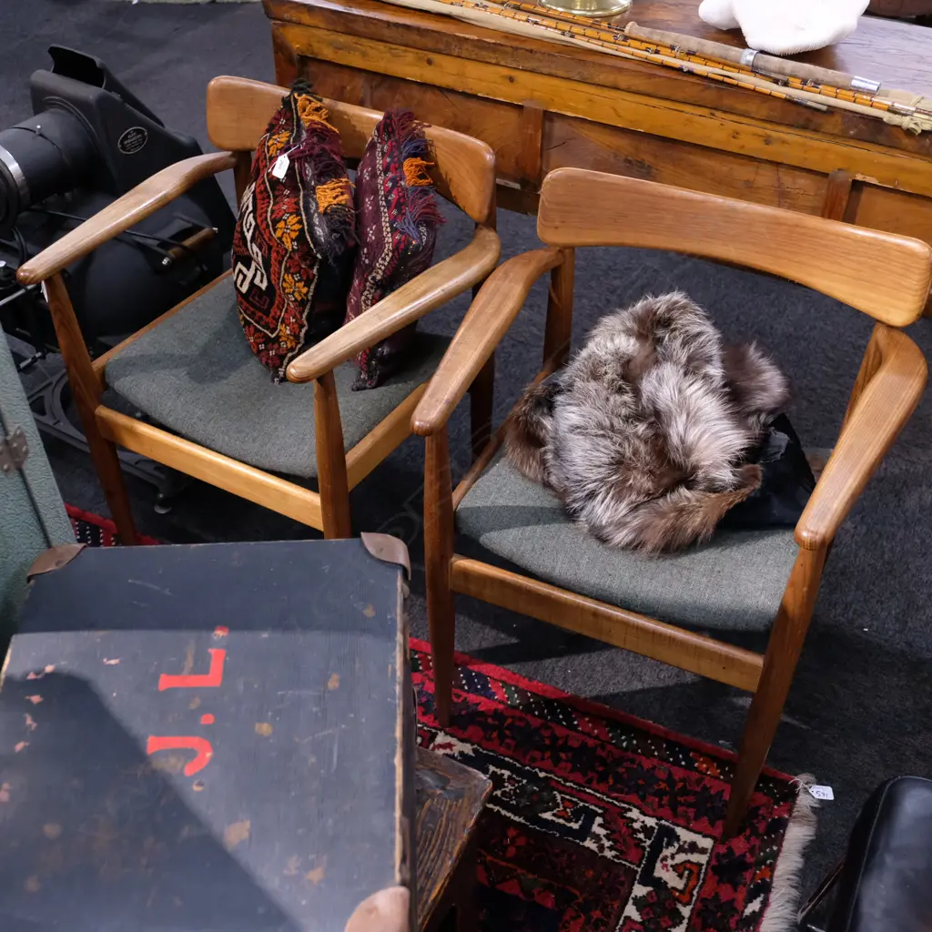 TWO MODERNIST ARMCHAIRS Image 1++