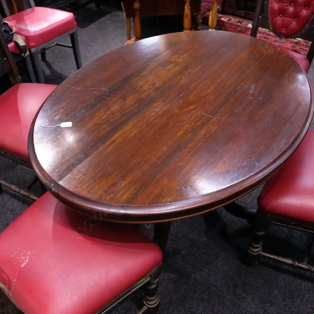 VICT. MAHOGANY OCCASIONAL TABLE Image 1++