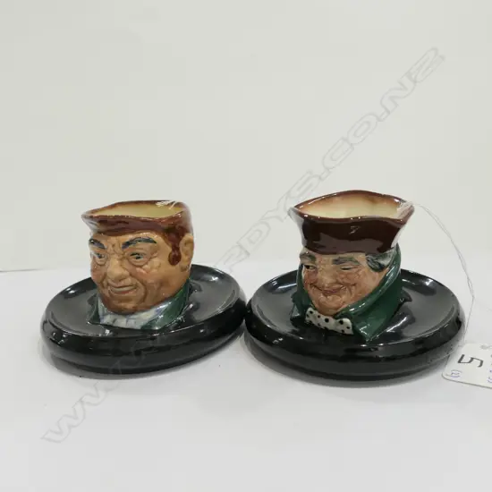 2 R/D CHARACTER ASHPOTS