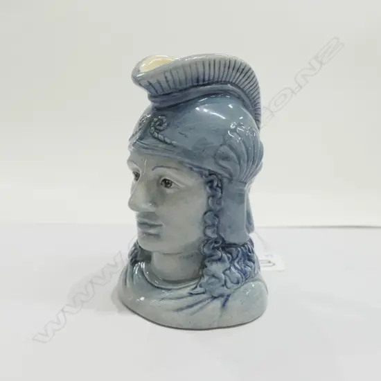 R/D CHARACTER JUG - BRITANNIA 