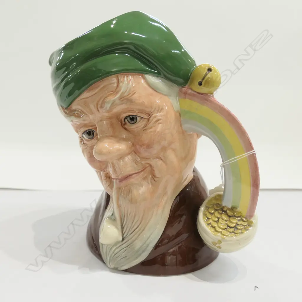 R/D CHARACTER JUG 'LEPRECHAUN' LARGE D6847 Image 1++