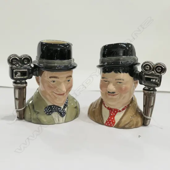 R/D CHRACTER JUGS LAUREL + HARDY