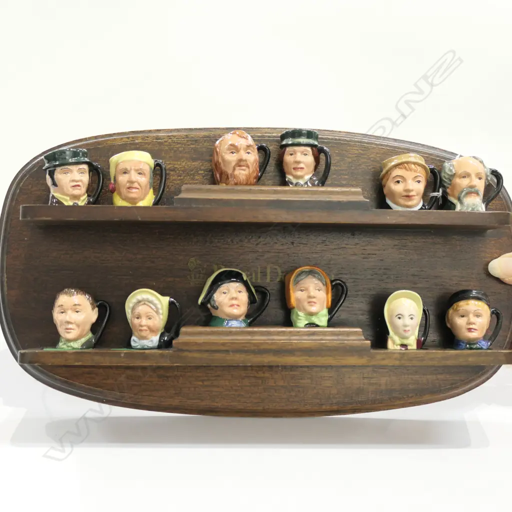 R/D SET 12 DICKENS CHARACTER TINIES + DISPLAY SHELF Image 1++