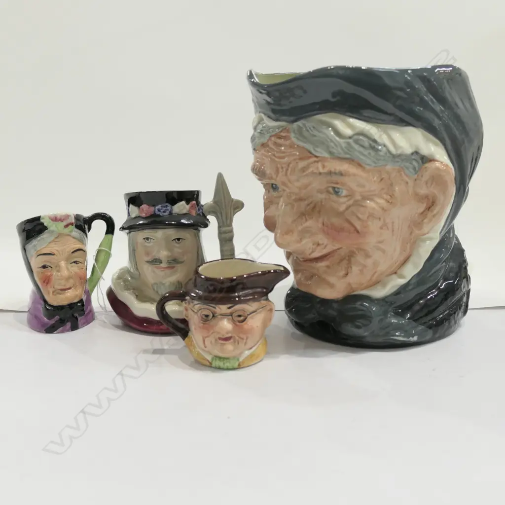 R/DOULTON CHARACTER JUG  GRANNY D5521 H 140 MM + 3 OTHER JUGS Image 1++
