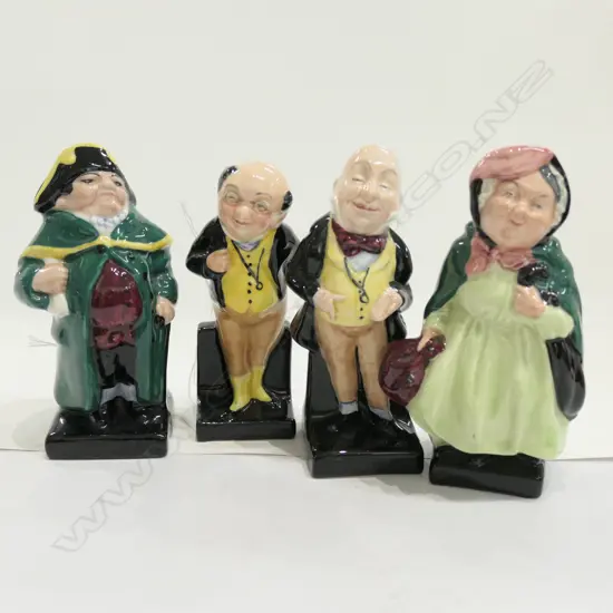 4 R/DOULTON FIGURES  S GAMP/BUMBLE ETC H 100 MM