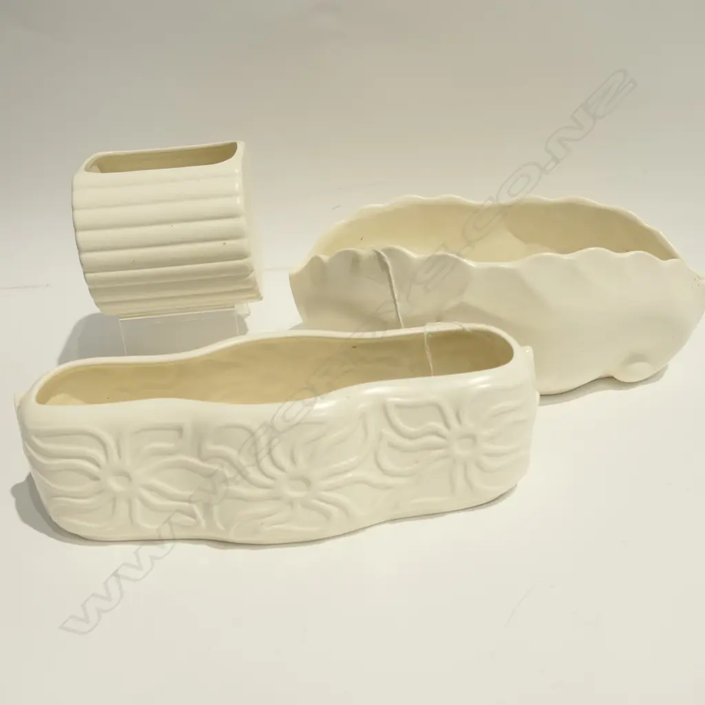 3 CROWN LYNN TROUGH VASES Image 1++