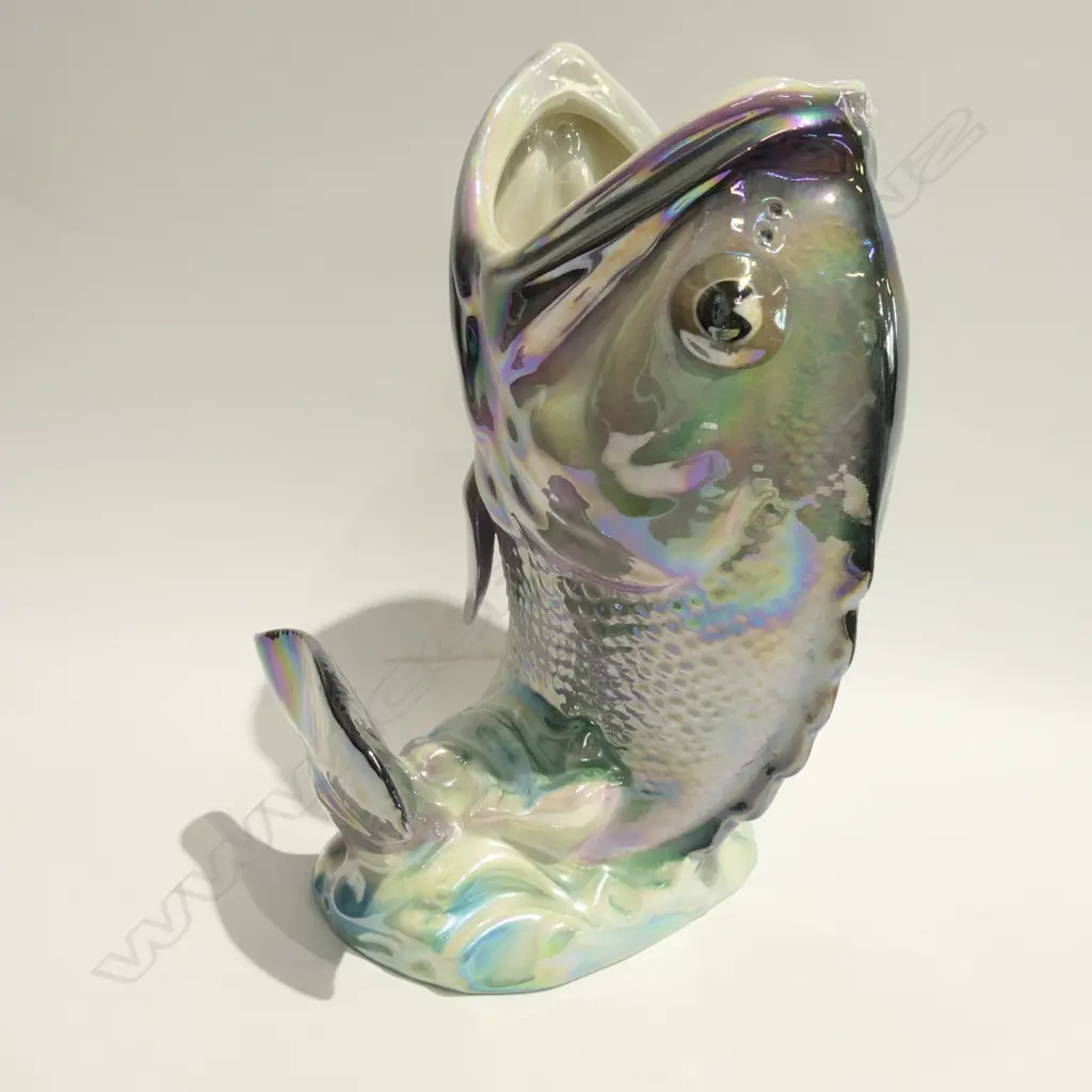 WEMBLYWARE LUSTRE FISH H. 280MM Image 1++