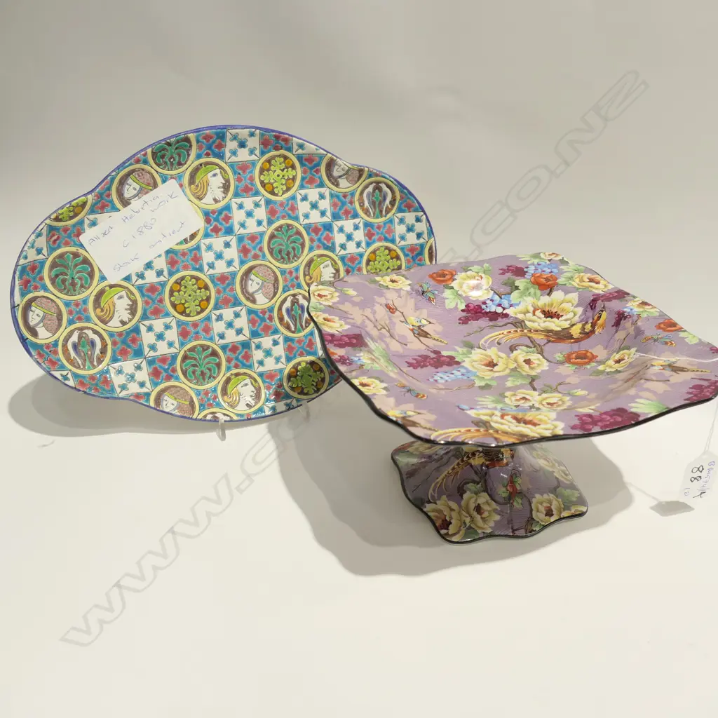 CROWN DUCAL COMPORT AND WENGER DISH Image 1++