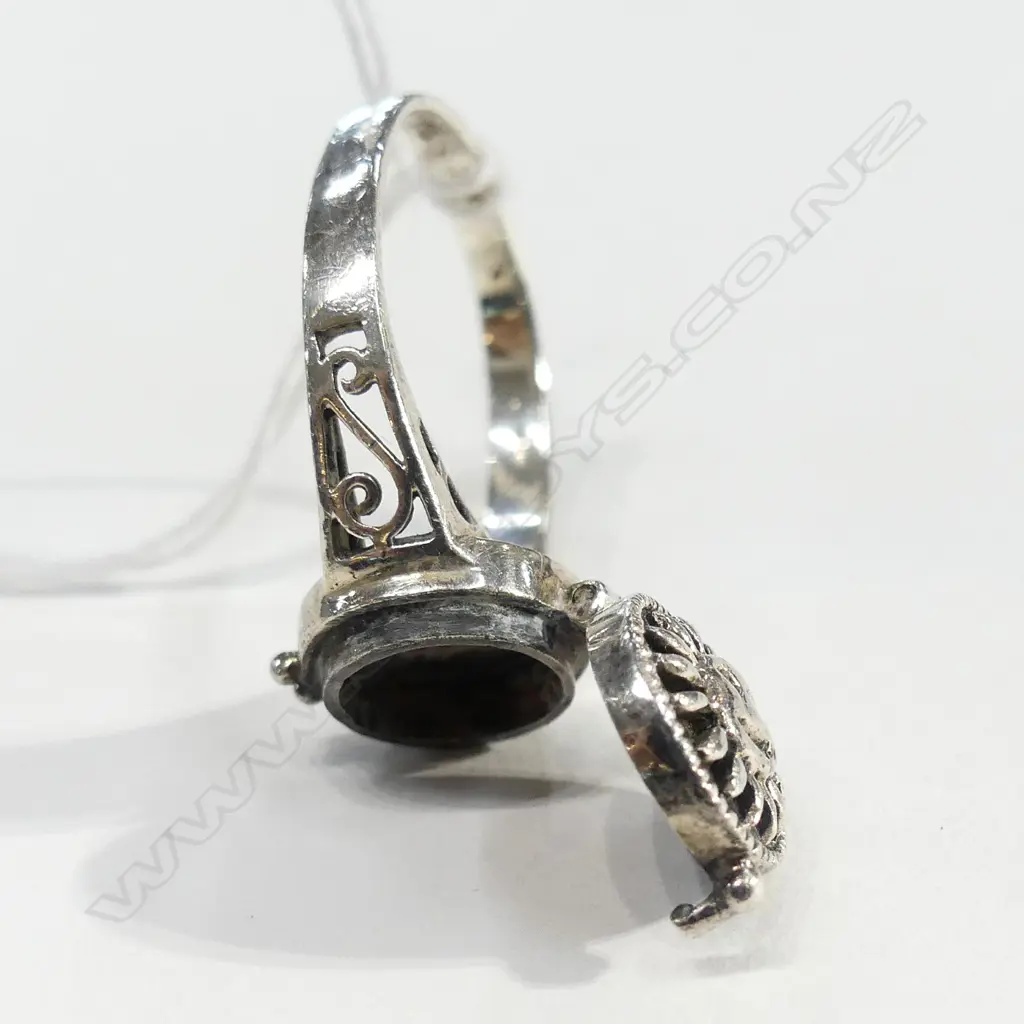 STERLING SILVER 'POISON' RING Image 1++