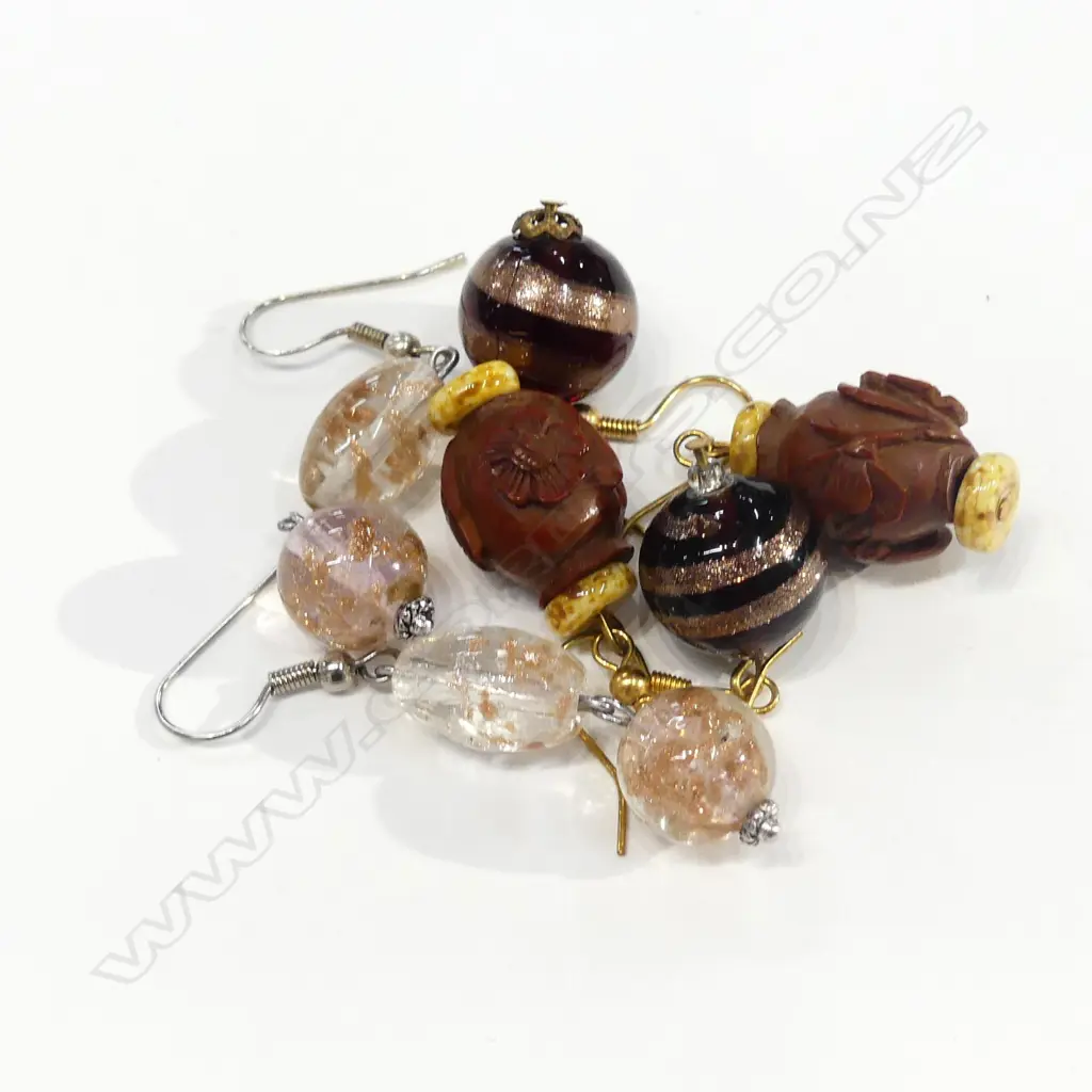 3 PRS OF DROP EARRINGS Image 1++