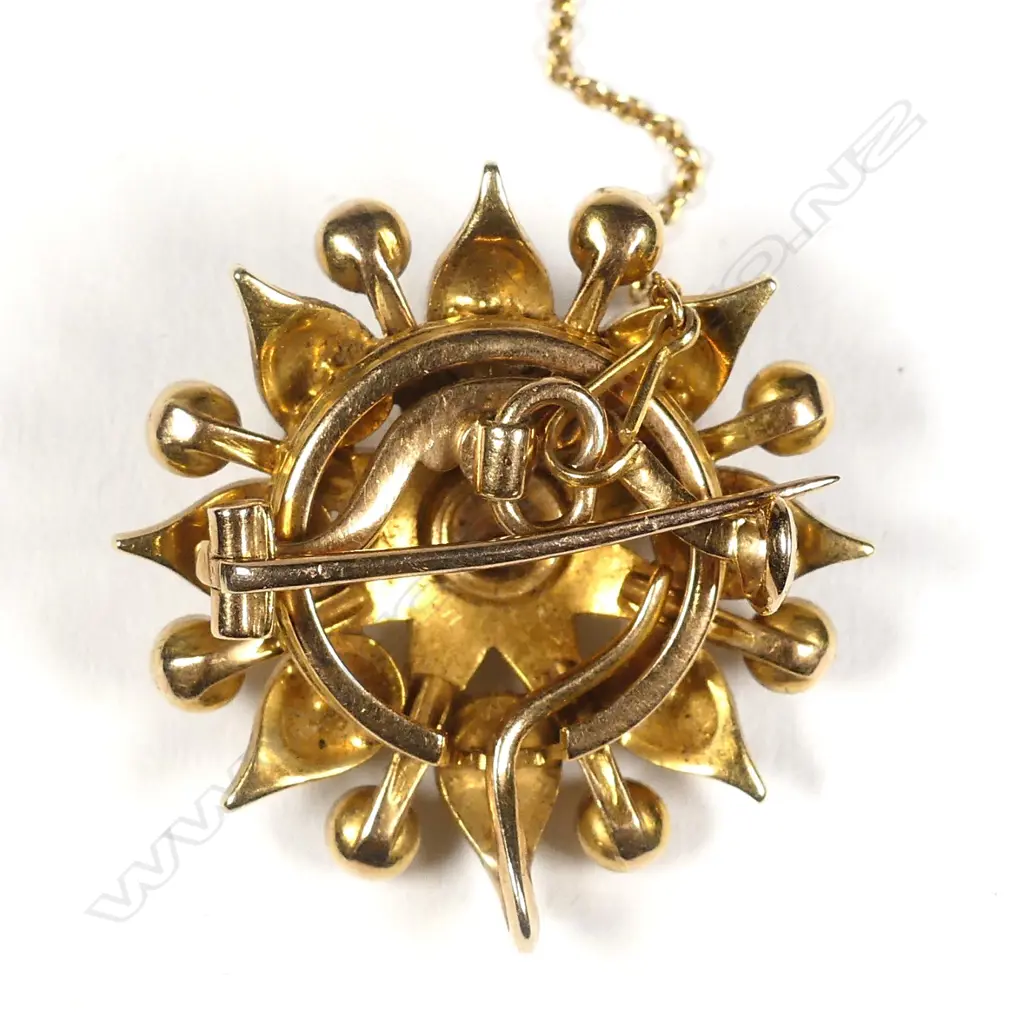 EDWARDIAN STARBURST BROOCH Image 1++