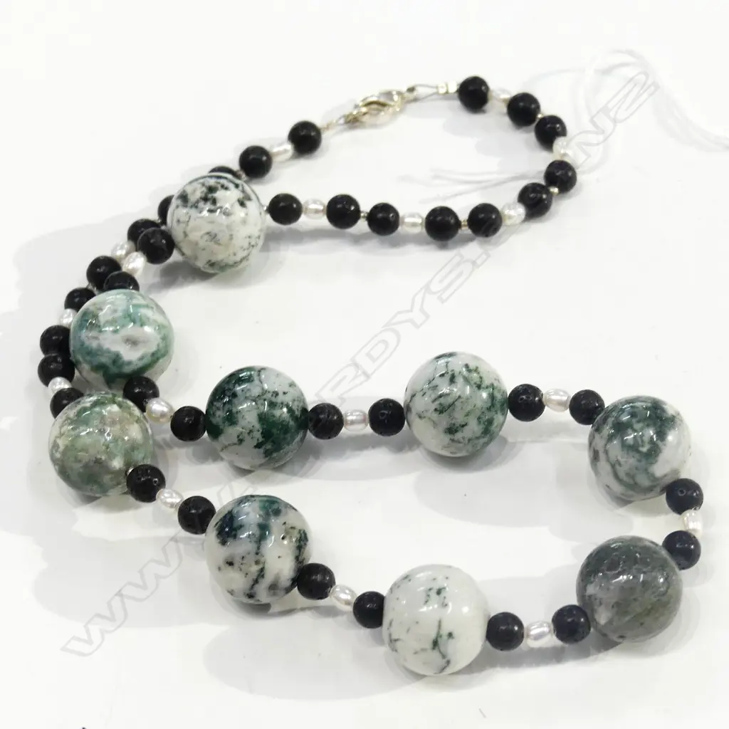 QUARTZ BEAD, SPONGE CORAL AND PEARL NECKLACE Image 1++