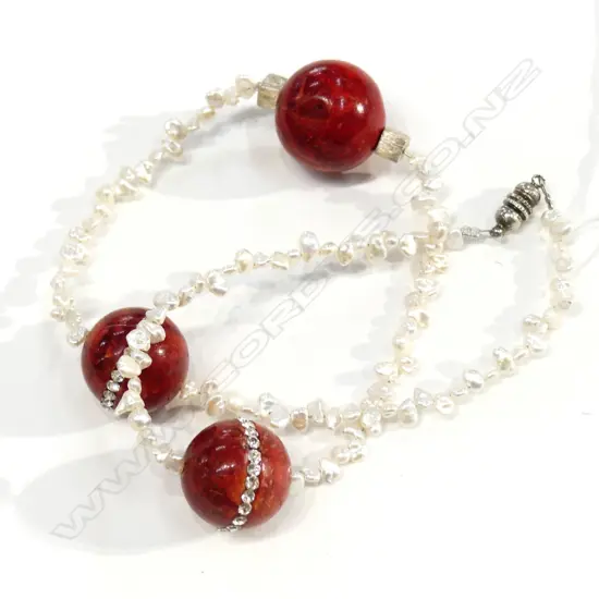 PEARL AND SPONGE CORAL NECKLACE