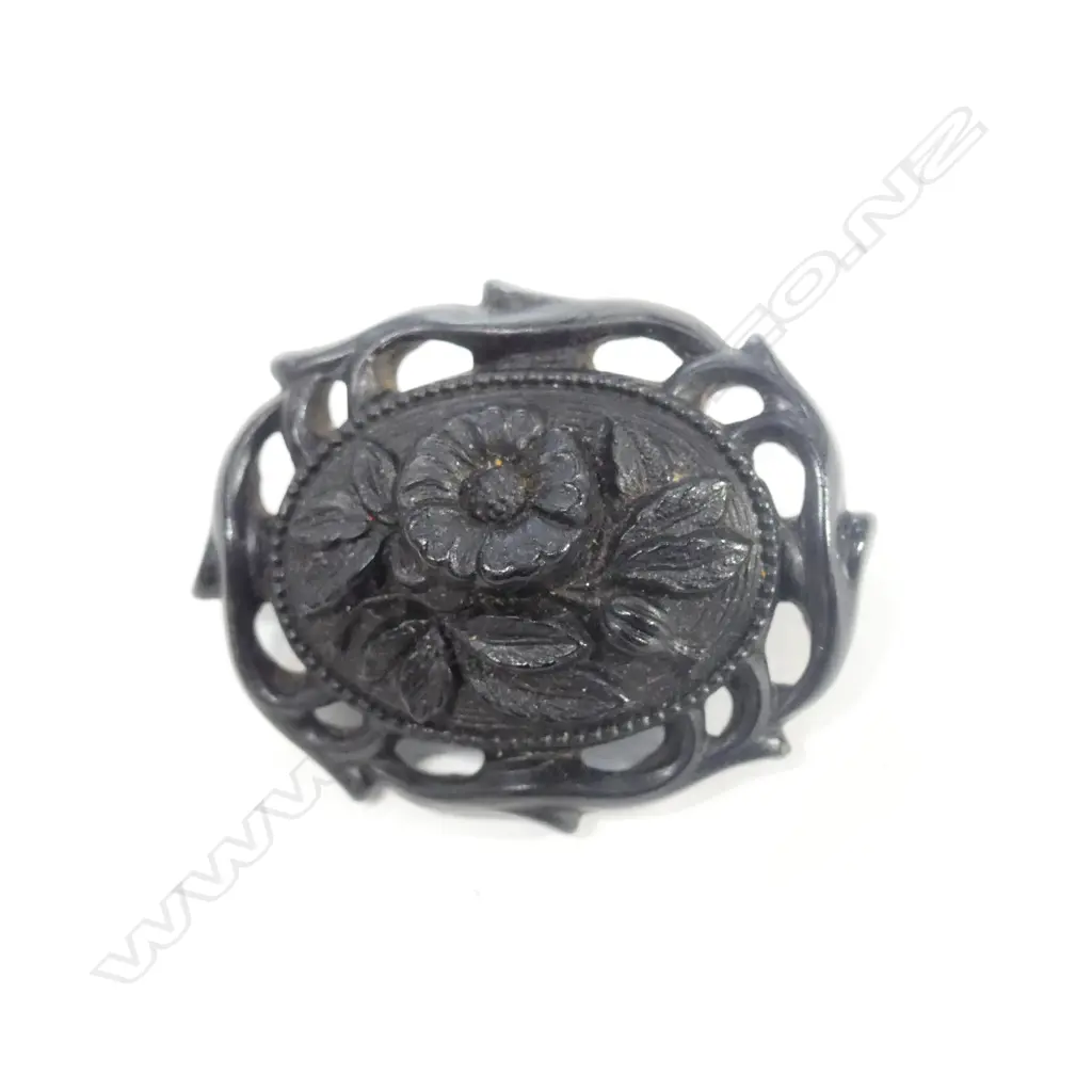 ANTIQUE OPERA BINOCULARS IVORY COVERS + EBONISED BROOCH Image 1++